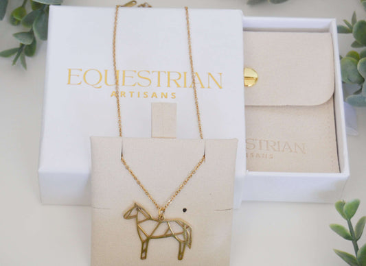 Horse Line Art Pendant Necklace - Elegance Meets Equine Passion